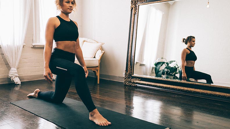 Revolved crescent lunge stretch